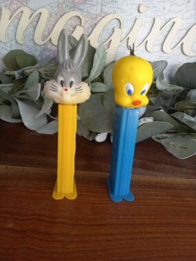 Tweety As Seen On Seinfeld and Bugs Bunny PEZ Dispensers 1980's